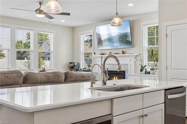 2405 Redemption CT, Virginia Beach, VA 23456