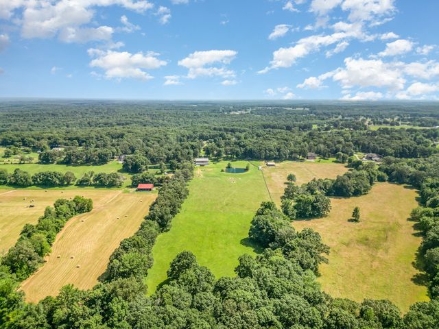 1640 Eno Rd, Dickson, TN 37055