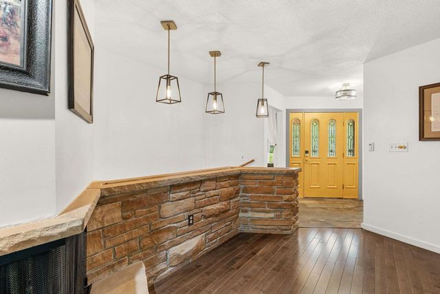 W6439 LAKEVIEW COURT, Menasha, WI 54952