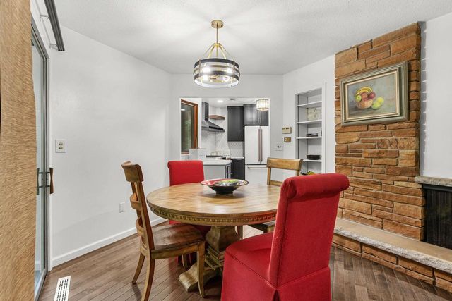 W6439 LAKEVIEW COURT, Menasha, WI 54952