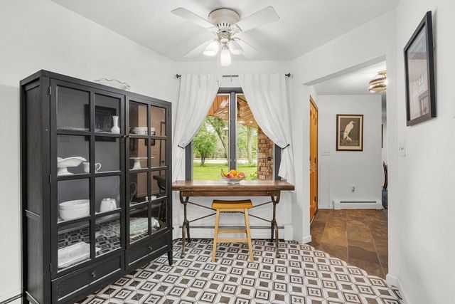 W6439 LAKEVIEW COURT, Menasha, WI 54952