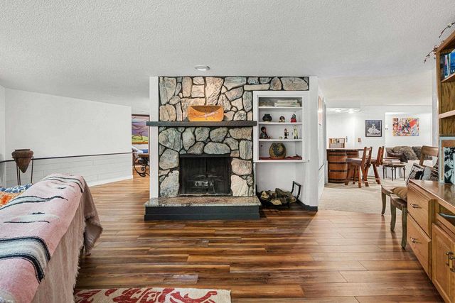 W6439 LAKEVIEW COURT, Menasha, WI 54952
