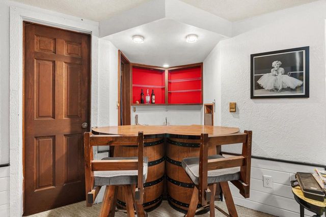 W6439 LAKEVIEW COURT, Menasha, WI 54952