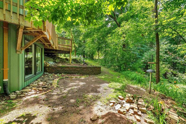 W6439 LAKEVIEW COURT, Menasha, WI 54952