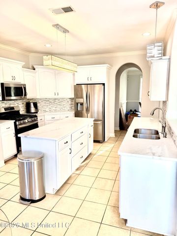 911 Clair Cove, Hernando, MS 38632