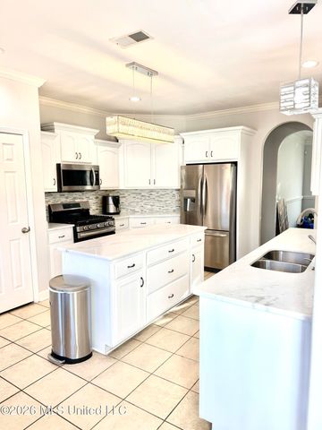 911 Clair Cove, Hernando, MS 38632