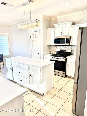 911 Clair Cove, Hernando, MS 38632