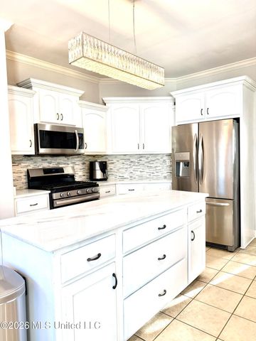 911 Clair Cove, Hernando, MS 38632