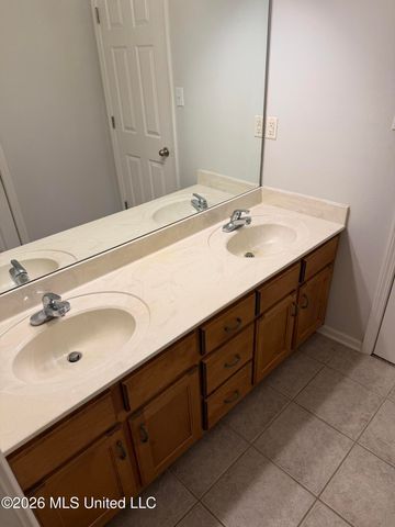 911 Clair Cove, Hernando, MS 38632