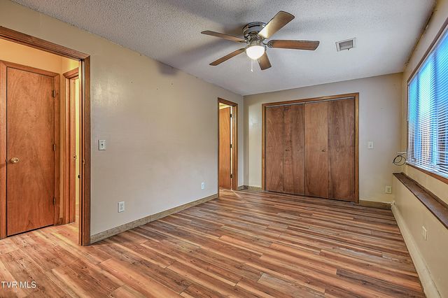 500 Fleetwood Drive 7, Kingsport, TN 37660