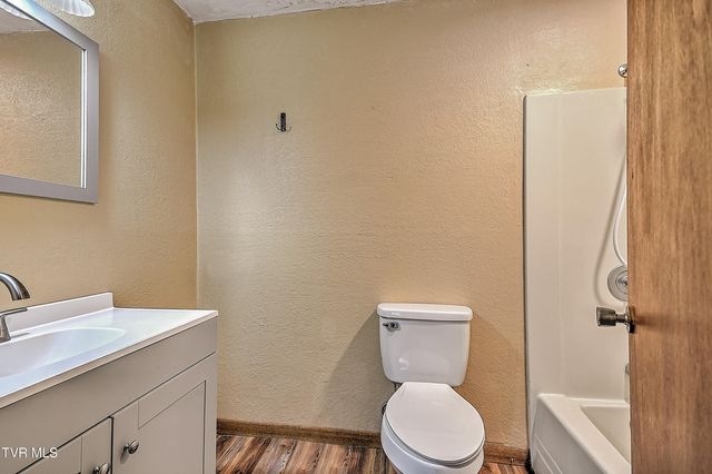 500 Fleetwood Drive 7, Kingsport, TN 37660