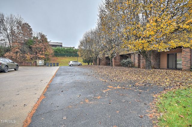 500 Fleetwood Drive 7, Kingsport, TN 37660