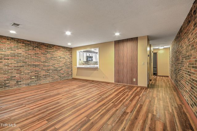 500 Fleetwood Drive 7, Kingsport, TN 37660