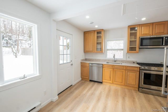 66 Lake Shore Drive, Patterson, NY 12563