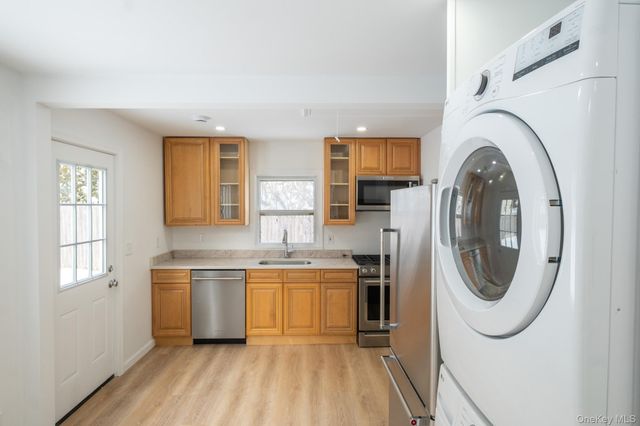 66 Lake Shore Drive, Patterson, NY 12563