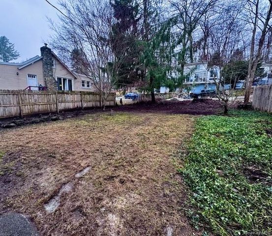 66 Lake Shore Drive, Patterson, NY 12563