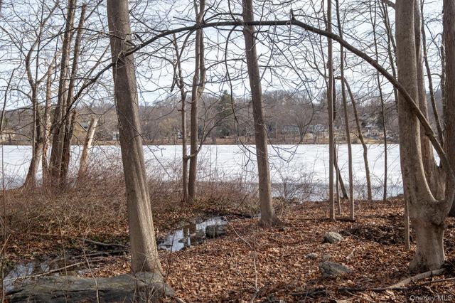 66 Lake Shore Drive, Patterson, NY 12563