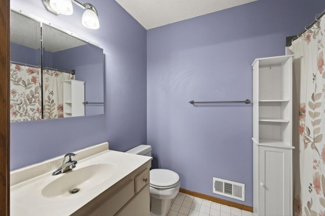 4505 Orchid Circle, Plymouth, MN 55446