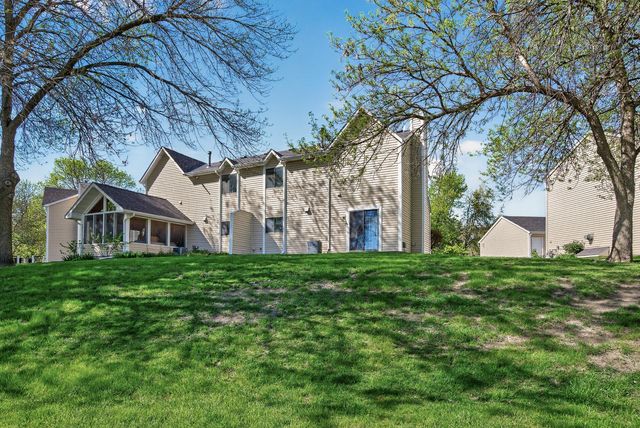 4505 Orchid Circle, Plymouth, MN 55446