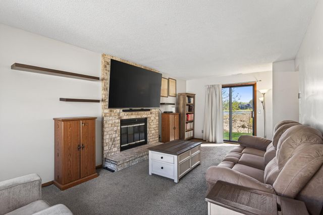 4505 Orchid Circle, Plymouth, MN 55446