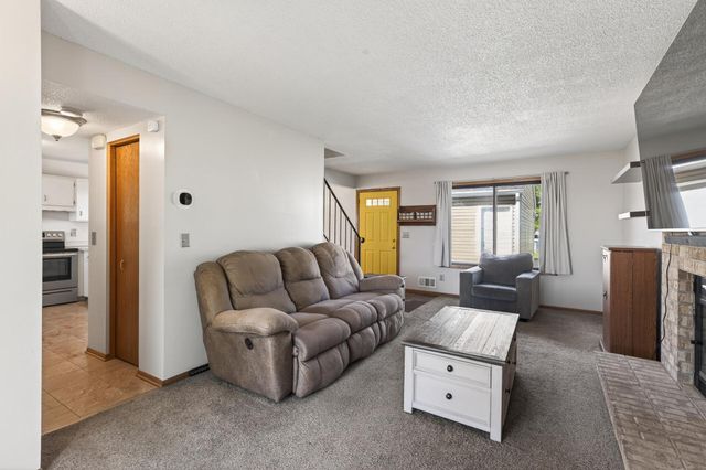 4505 Orchid Circle, Plymouth, MN 55446
