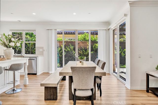104 Beechmont, Irvine, CA 92620
