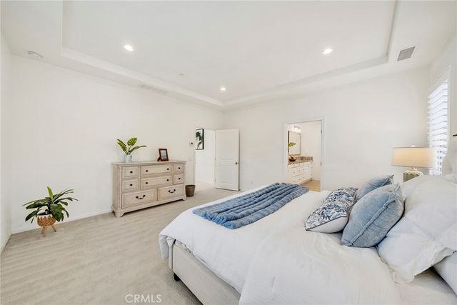 104 Beechmont, Irvine, CA 92620