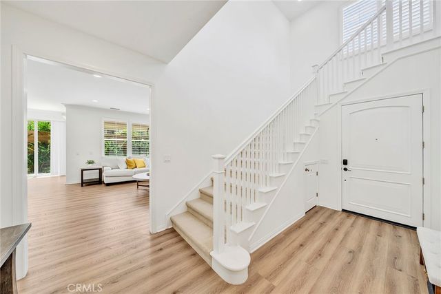 104 Beechmont, Irvine, CA 92620