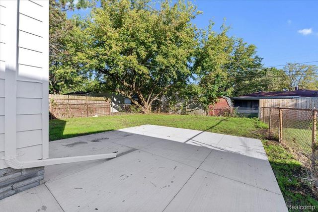 1582 Gregory Avenue, Lincoln Park, MI 48146