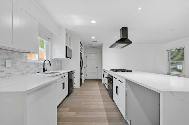 3600 Alexandria Dr DR, Austin, TX 78749