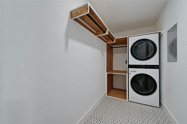 3600 Alexandria Dr DR, Austin, TX 78749