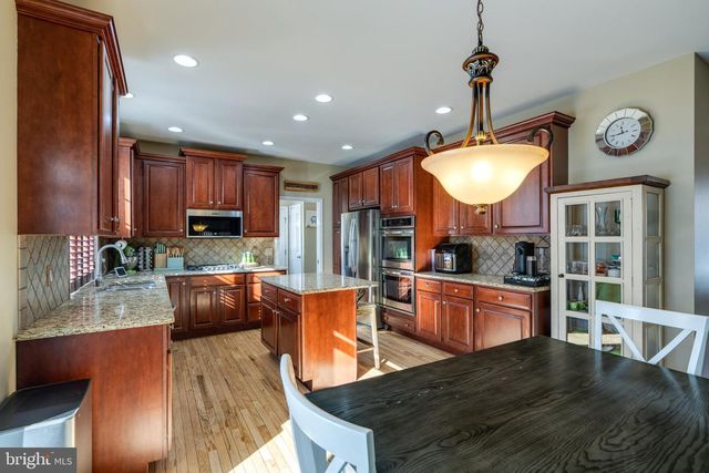 2212 PULLMAN WAY, Hummelstown, PA 17036