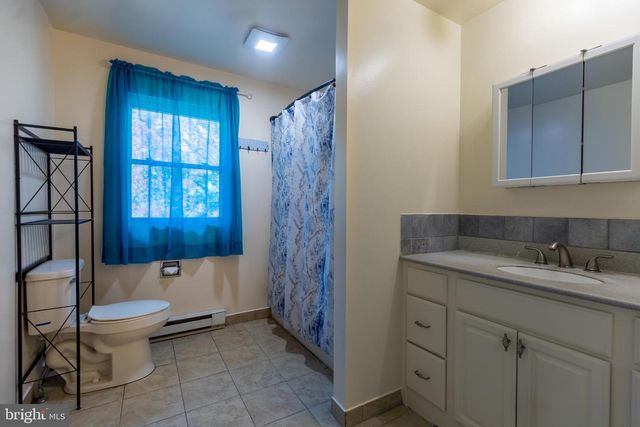 3550 GREGWAY DR, Chambersburg, PA 17202