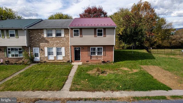 3550 GREGWAY DR, Chambersburg, PA 17202