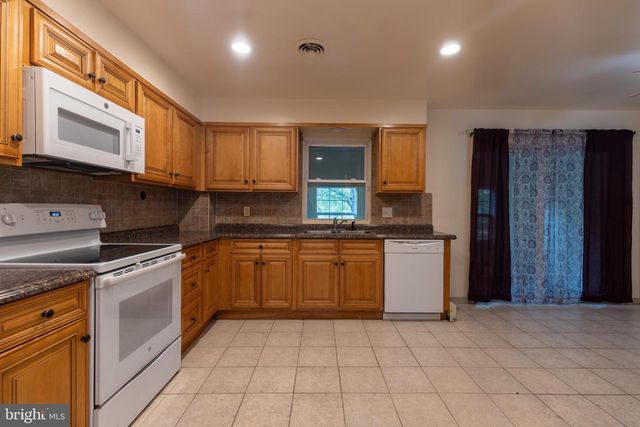 3550 GREGWAY DR, Chambersburg, PA 17202