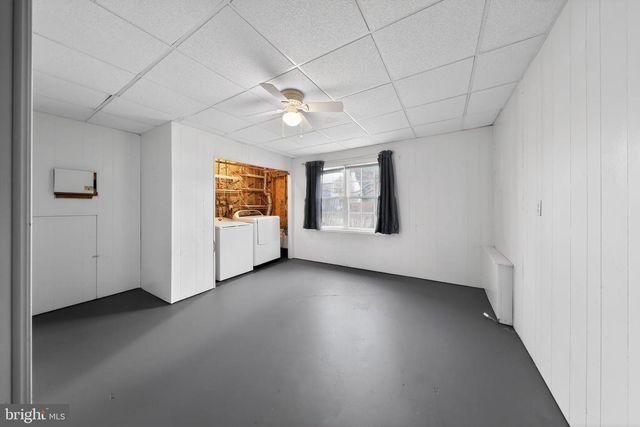 318 HACKBERRY DR, New Castle, DE 19720