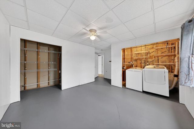 318 HACKBERRY DR, New Castle, DE 19720