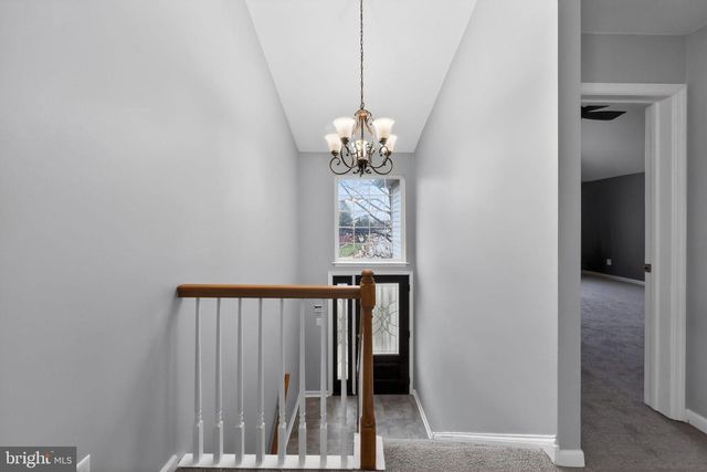 318 HACKBERRY DR, New Castle, DE 19720