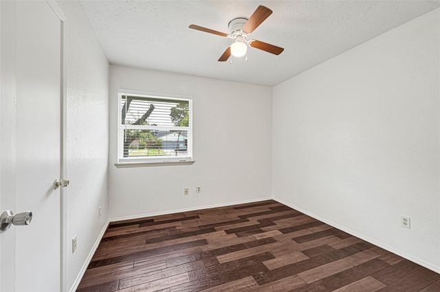 7742 Whidbey Island Drive, Houston, TX 77086