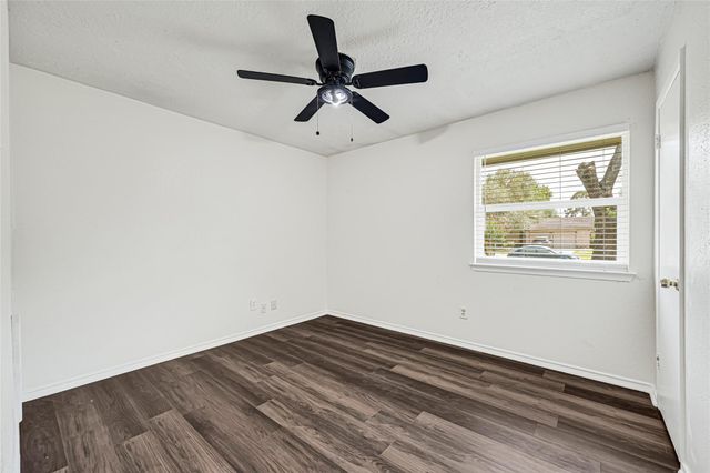 7742 Whidbey Island Drive, Houston, TX 77086