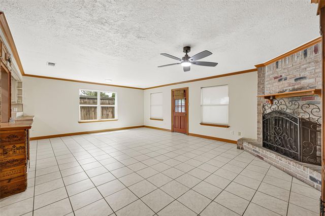 7742 Whidbey Island Drive, Houston, TX 77086
