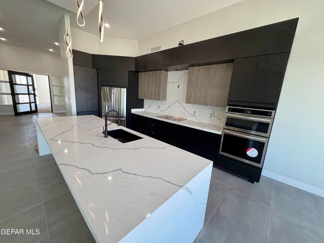 11341 ARDELLE Avenue, El Paso, TX 79936