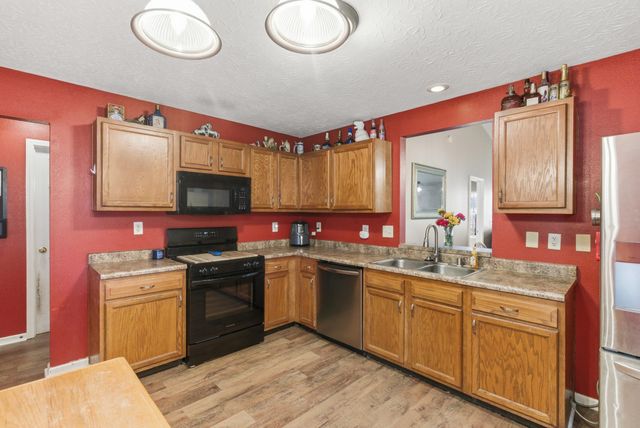 1937 Lost Trail Lane, Lexington, KY 40511