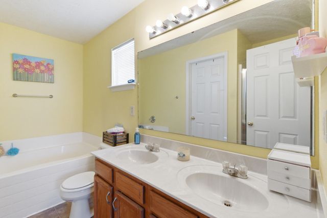 1937 Lost Trail Lane, Lexington, KY 40511