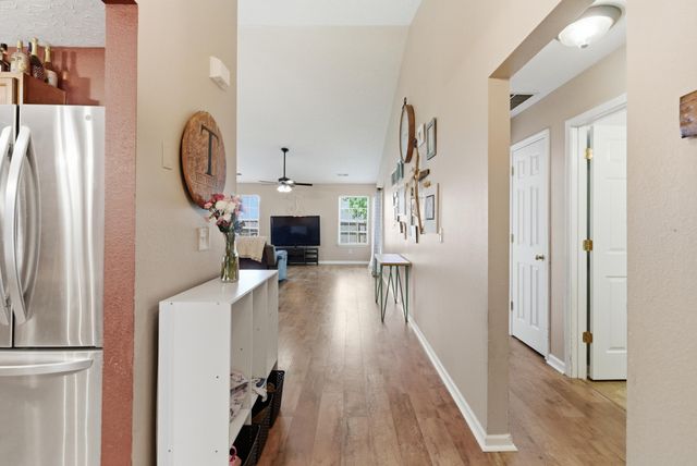 1937 Lost Trail Lane, Lexington, KY 40511