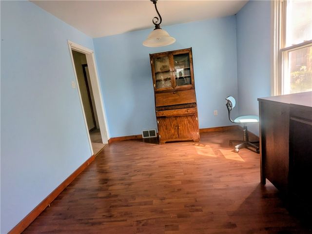 164 6th Ave, Aliquippa, PA 15001