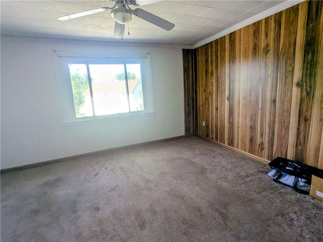 164 6th Ave, Aliquippa, PA 15001