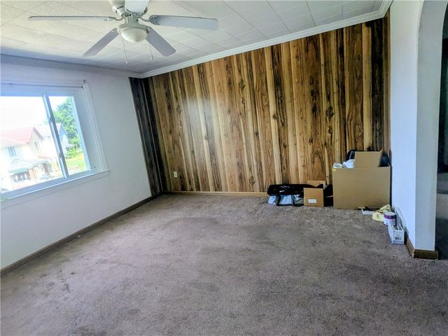 164 6th Ave, Aliquippa, PA 15001