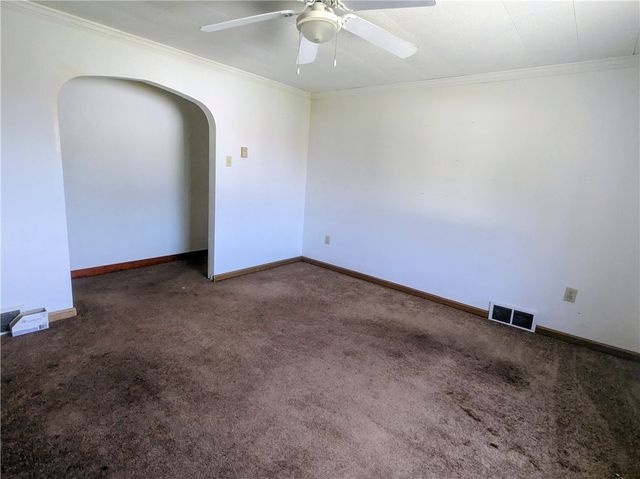 164 6th Ave, Aliquippa, PA 15001
