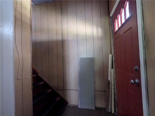 164 6th Ave, Aliquippa, PA 15001